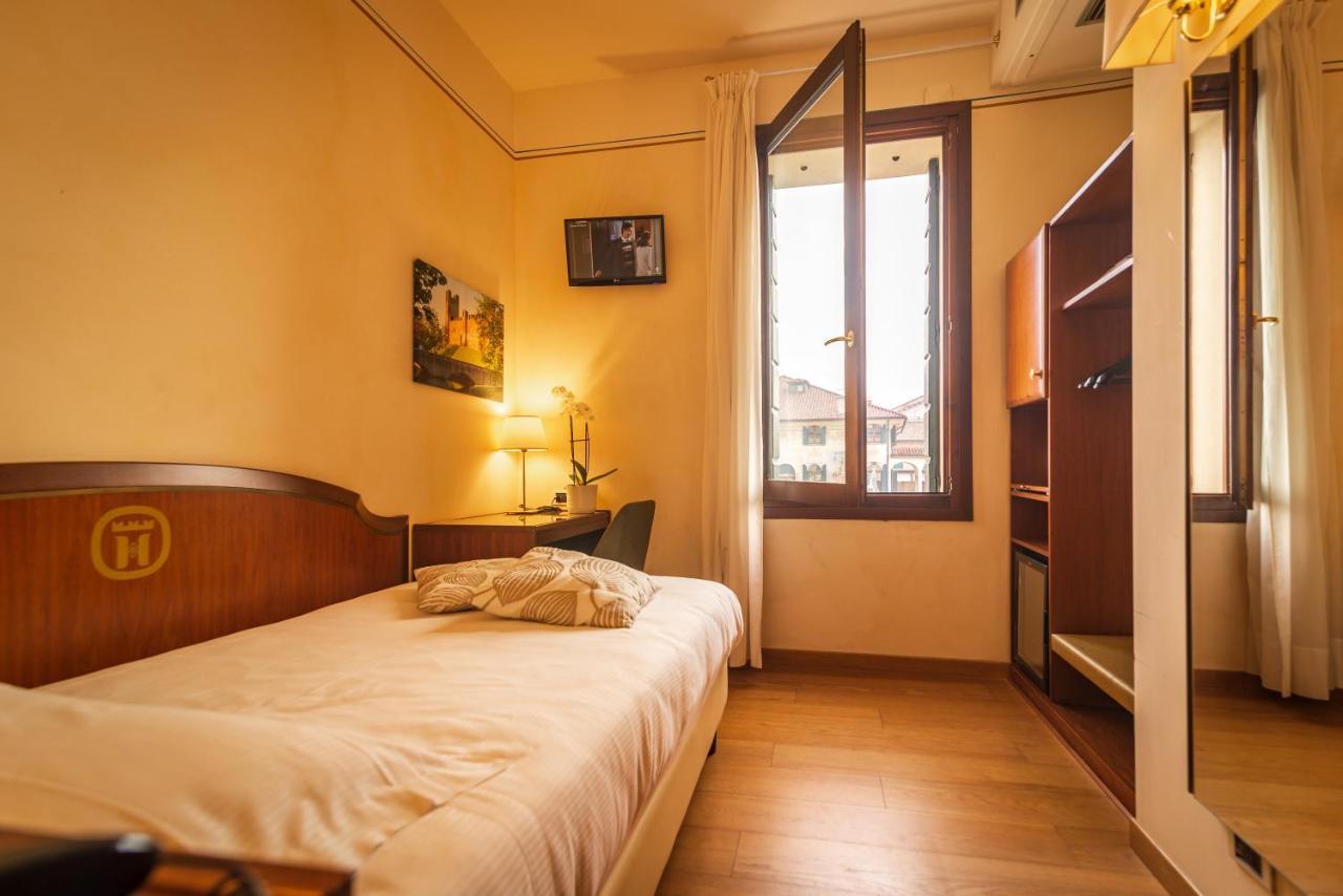 Hotel Alla Torre Castelfranco Veneto Kültér fotó