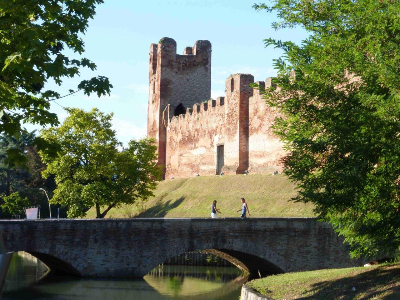 Hotel Alla Torre Castelfranco Veneto Kültér fotó